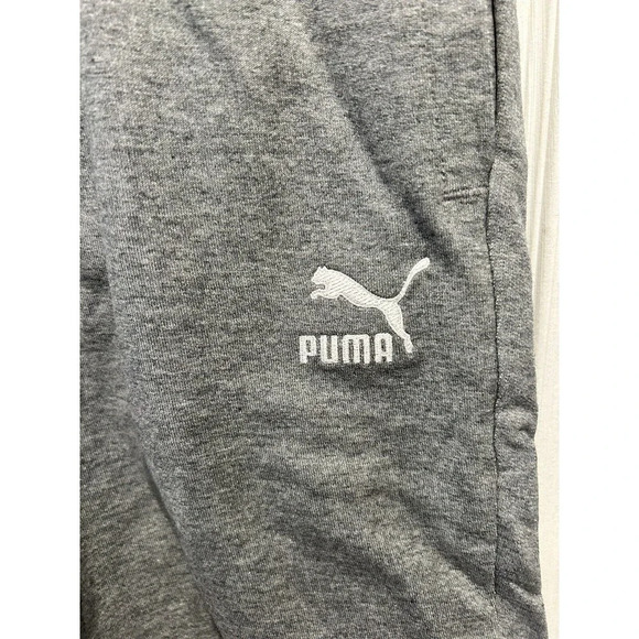 Puma Classics Gray Logo 8 Inch Shorts Baby Mens Size Medium‎ Casual Athletic NWT - Picture 2 of 7